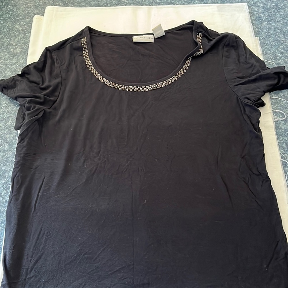 Jaclyn Smith black short-sleeve top with beaded neckline-extra large (XL)